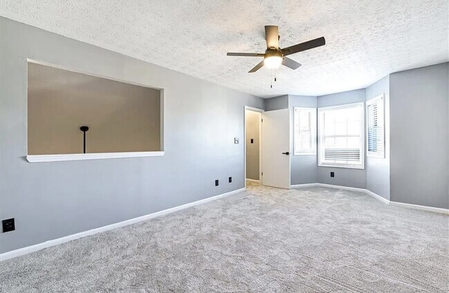Building Photo - 9453 Cypress Lane
