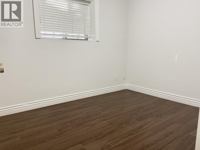 Building Photo - 3787 Elmwood St