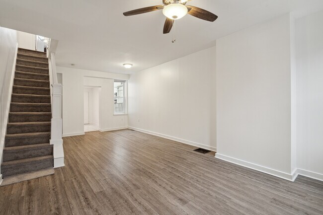 Building Photo - 3079 Tulip St