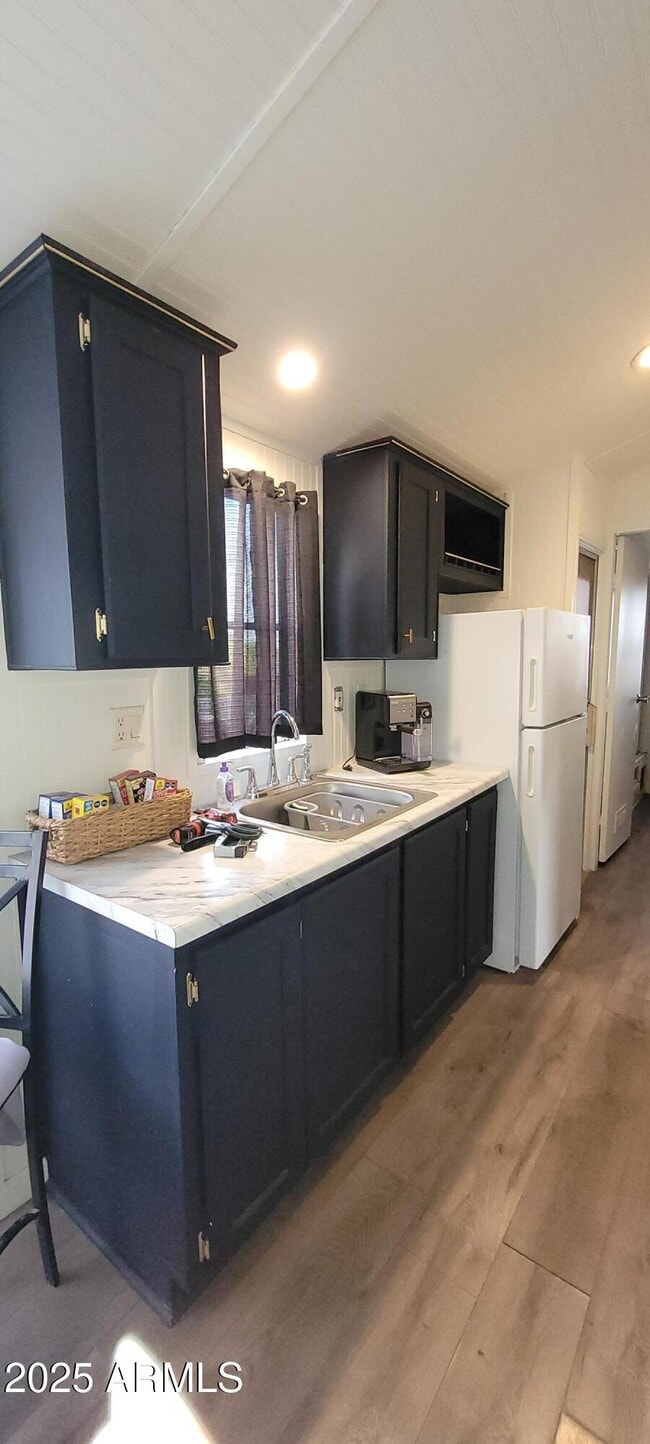 Building Photo - 22219 W Blue Sky Dr