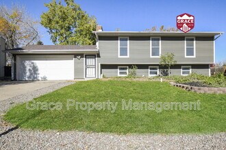 Building Photo - 1557 S Salida Way