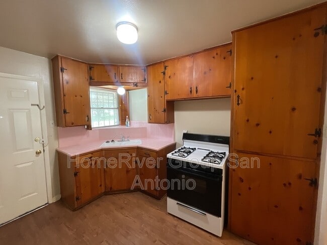 Building Photo - 234 Sunnyland Dr