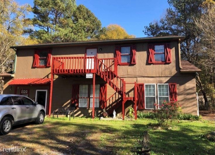 Primary Photo - 2 br, 1 bath Triplex - 709 Atlanta Highway A