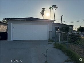 Building Photo - 1373 Carvin Ave