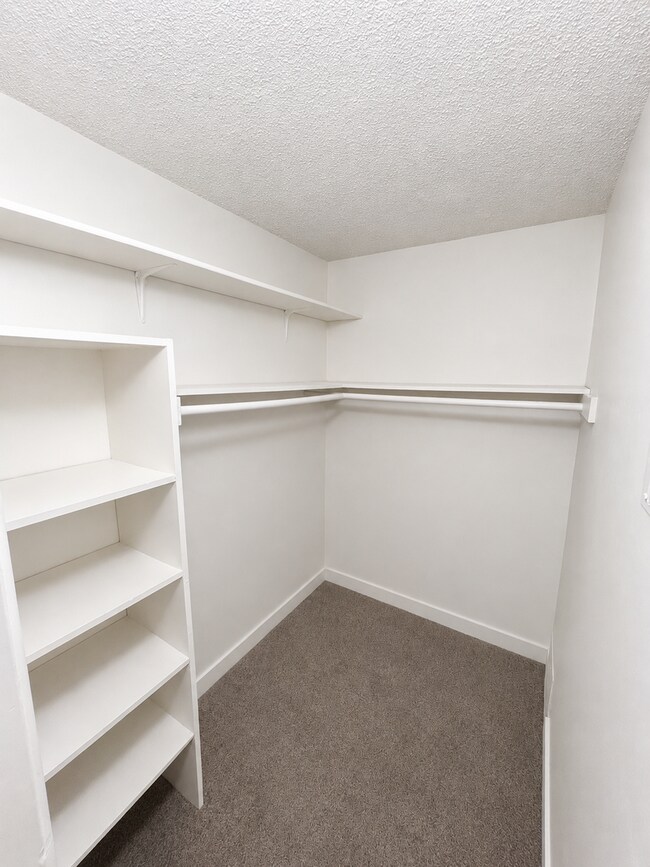 Foto del interior - 14905 Lemoli Ave.