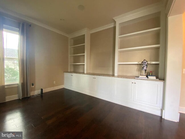 Foto del edificio - 2163 Potomac River Blvd