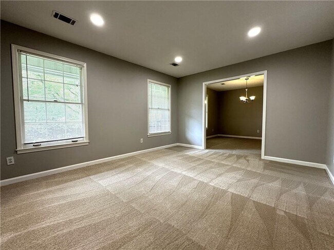 Foto del edificio - 3559 Ulster Ln NE