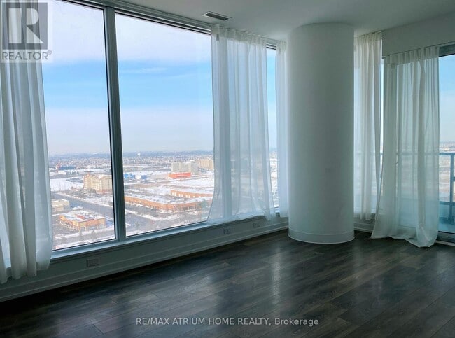 Photo du bâtiment - 5 Buttermill Ave.