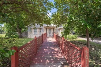 Building Photo - 4616 E Cesar Chavez St