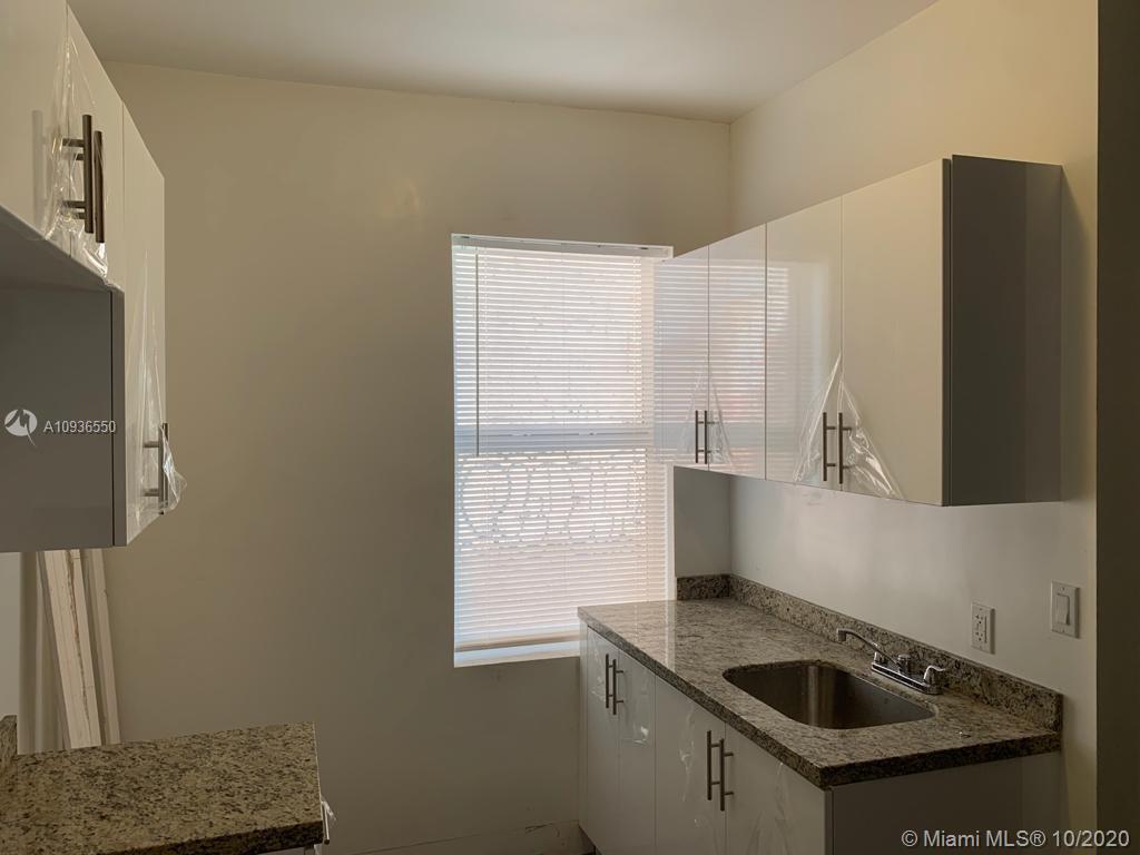 Foto principal - 337 SW 10th Ave
