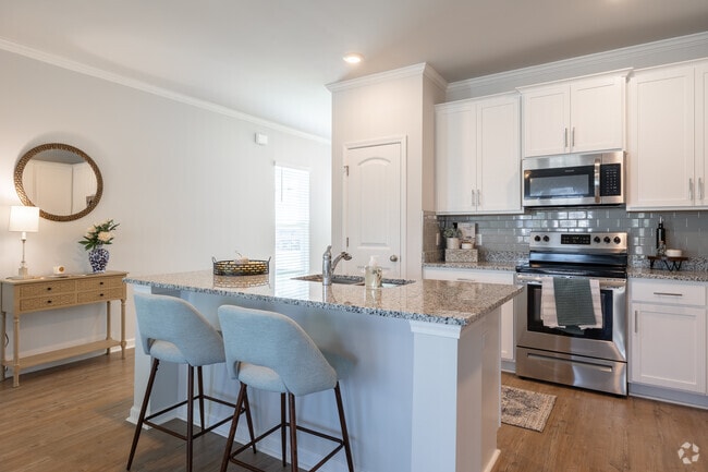 Interior Photo - Legato Lakes