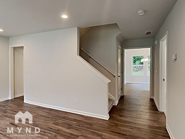Foto del edificio - 1110 Wedgewood Dr NW