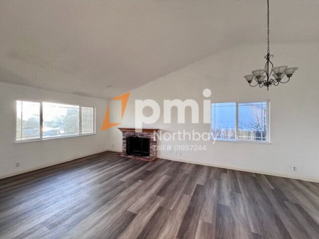 Foto del edificio - 816 Blackspur Dr
