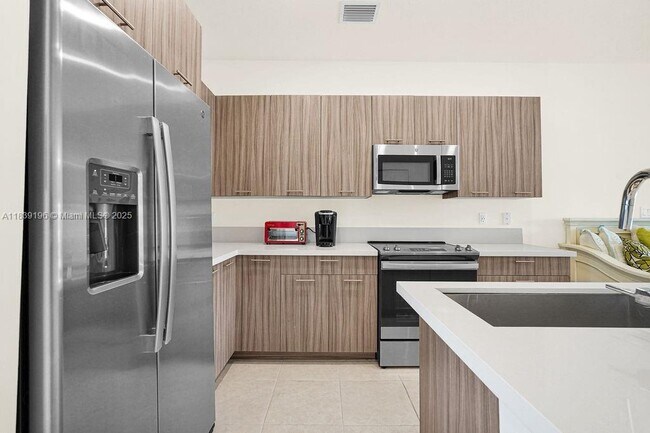 Foto del edificio - 8301 NW 41st St