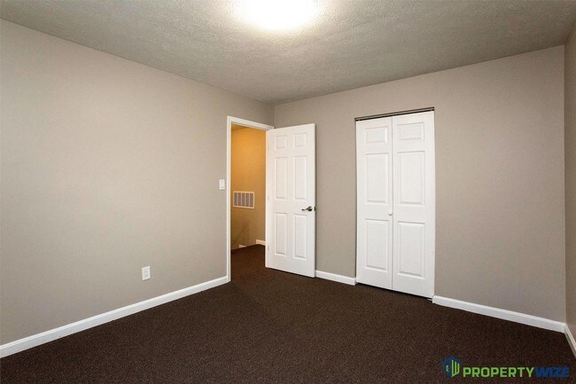 Foto del edificio - 915 Joppa Farm Road- 1
