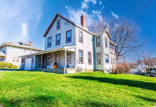 Foto del edificio - 5 Lincoln Ave