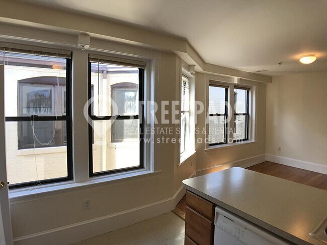 Foto del edificio - 2 bedroom in Cambridge MA 02139