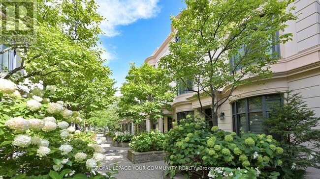 Building Photo - 27 Elkhorn Dr