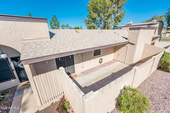 Foto del edificio - 4515 W Continental Dr
