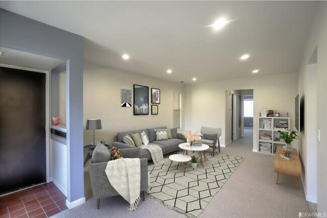 Building Photo - 46 Las Moradas Cir