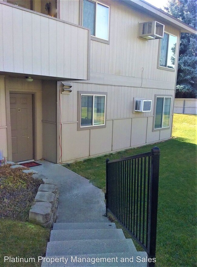 Foto del edificio - 1040 Eastmont Ave
