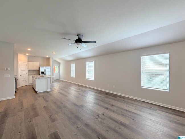 Building Photo - 360 TIMBER Pass