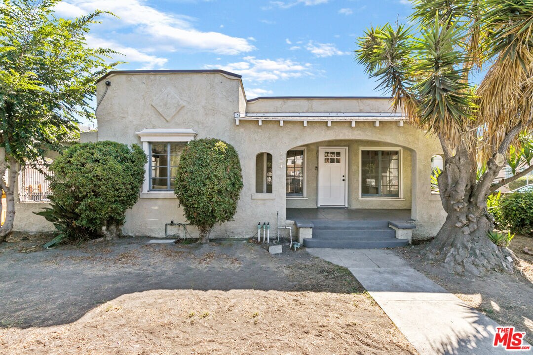 2154 S Rimpau Blvd, Los Angeles, CA 90016 House for Rent in Los