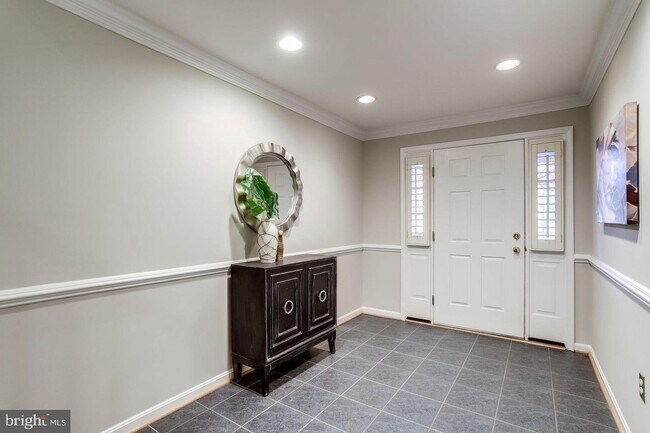 Building Photo - 11441 Sherwood Forest Way