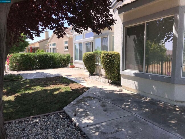 Foto del edificio - 580 Central Park Pl