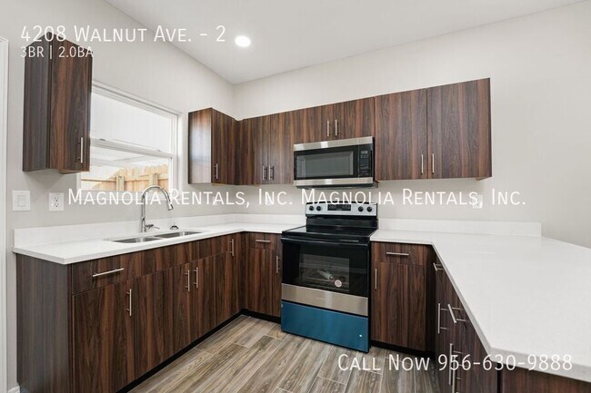 Foto del edificio - 4208 Walnut Ave