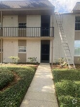 Building Photo - 809 Russell Ln