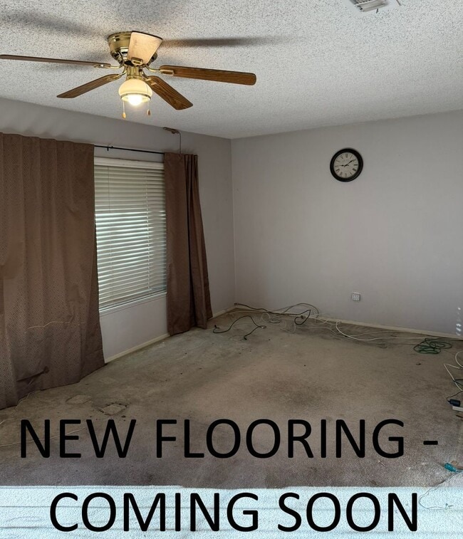 Building Photo - Great 3 bedroom / 2 bathroom Condo in Rive...