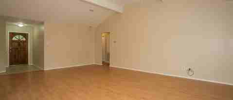 Foto del edificio - 7302 Thicket Trail Dr