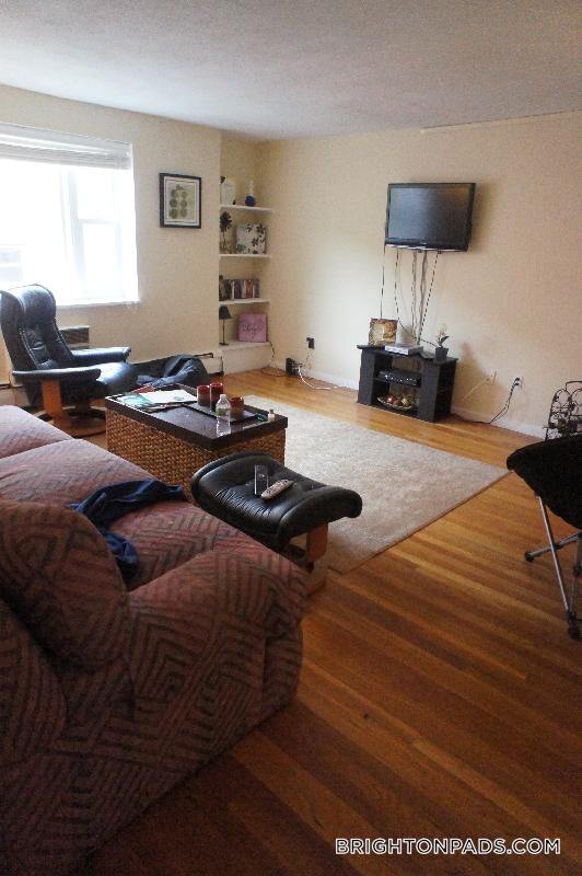 Foto principal - 51 Colborne Rd
