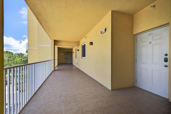 Building Photo - 316 8th St S