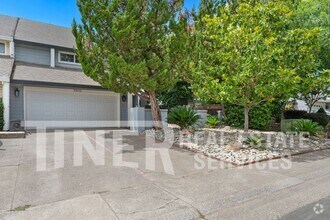 Building Photo - 7905 Sawgrass Cir
