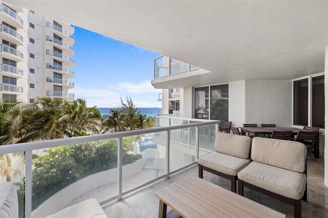 Building Photo - 18671 Collins Ave