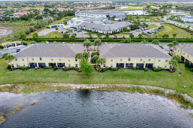 Building Photo - 9093 Gervais Cir