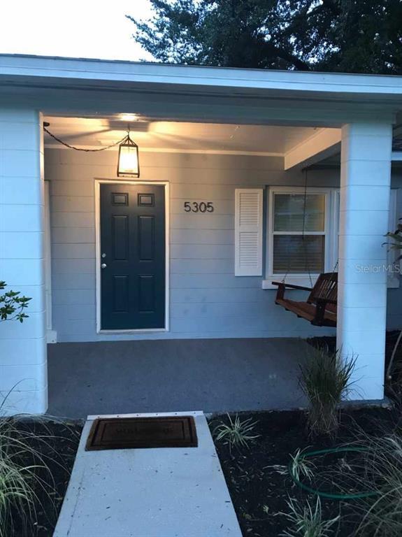 Foto del edificio - 5305 Whiteway Dr