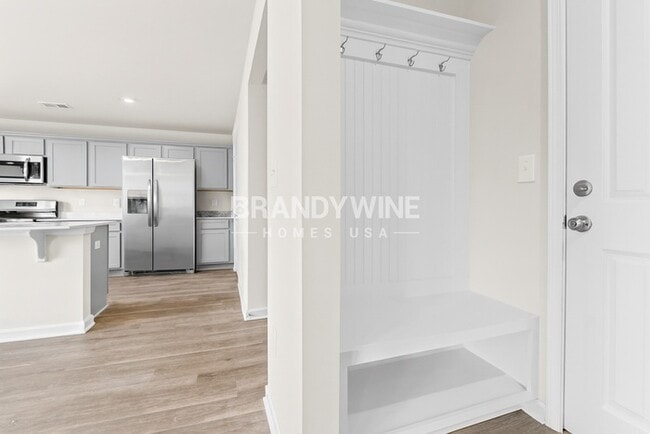 Foto del edificio - 979 Hayston Wy