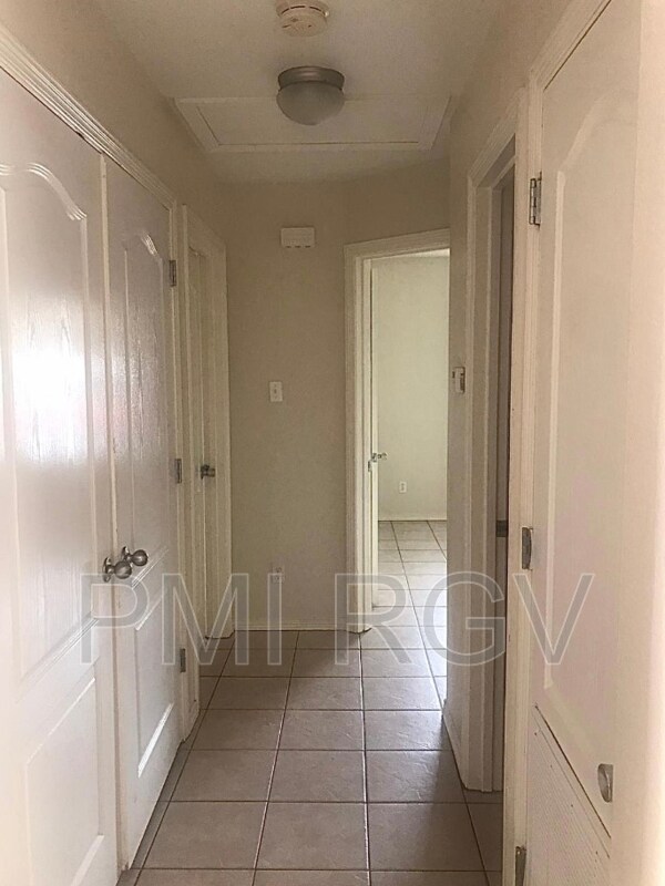 Foto del edificio - 1105 S Palm Dr