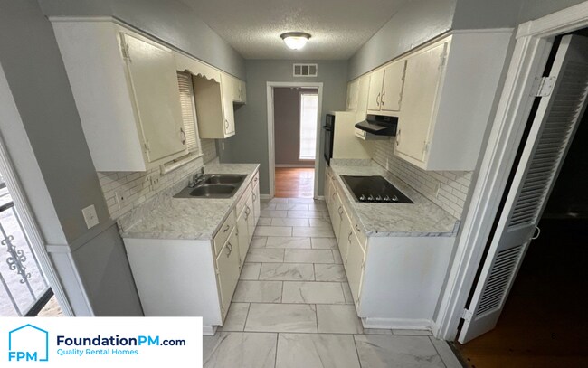 Foto del edificio - 2881 Brandale St