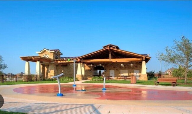 Foto del edificio - 18407 Aspen Downs Ln