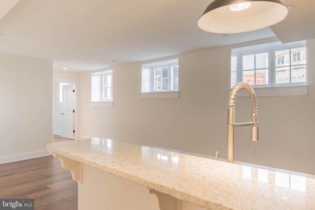 Building Photo - 3110 Crittenton Pl