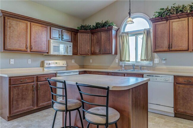 Foto del edificio - 310 Royallsprings Pkwy