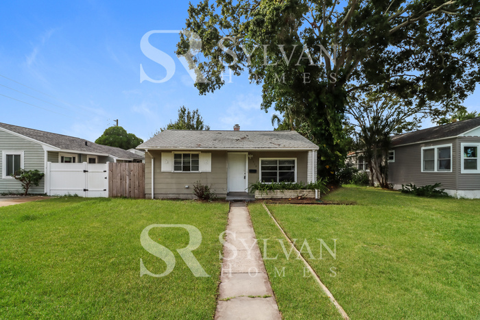 Foto principal - Adorable updated 3BR Home