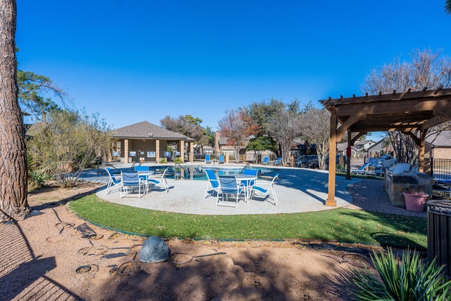 Building Photo - Brighton Court