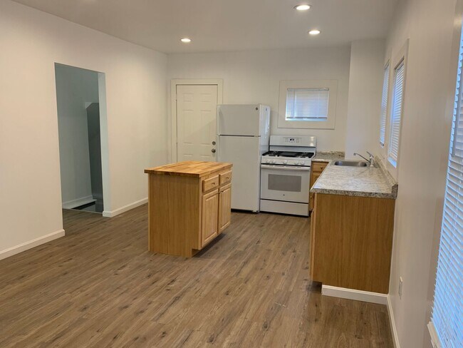 Foto del edificio - 1513 E Hudson St