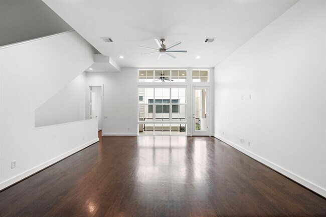Foto del edificio - 608 Middle St