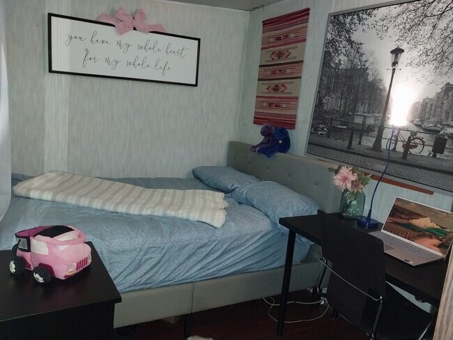 Foto del edificio - 34631 Jeb Stuart St